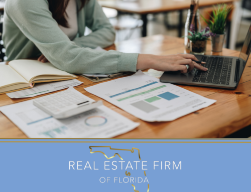 How Does a Real Estate Agent Figure Out a Listing Price?